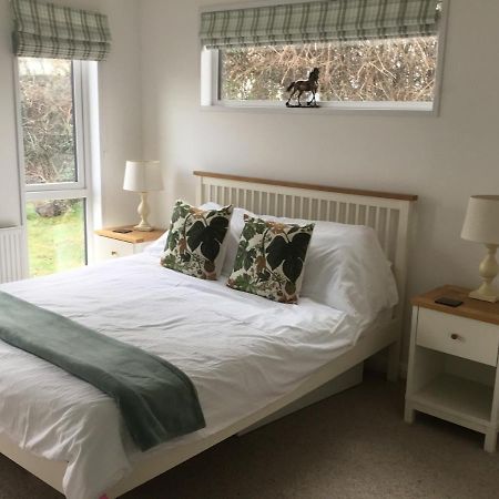 Tuscany Lodge Merston Buitenkant foto